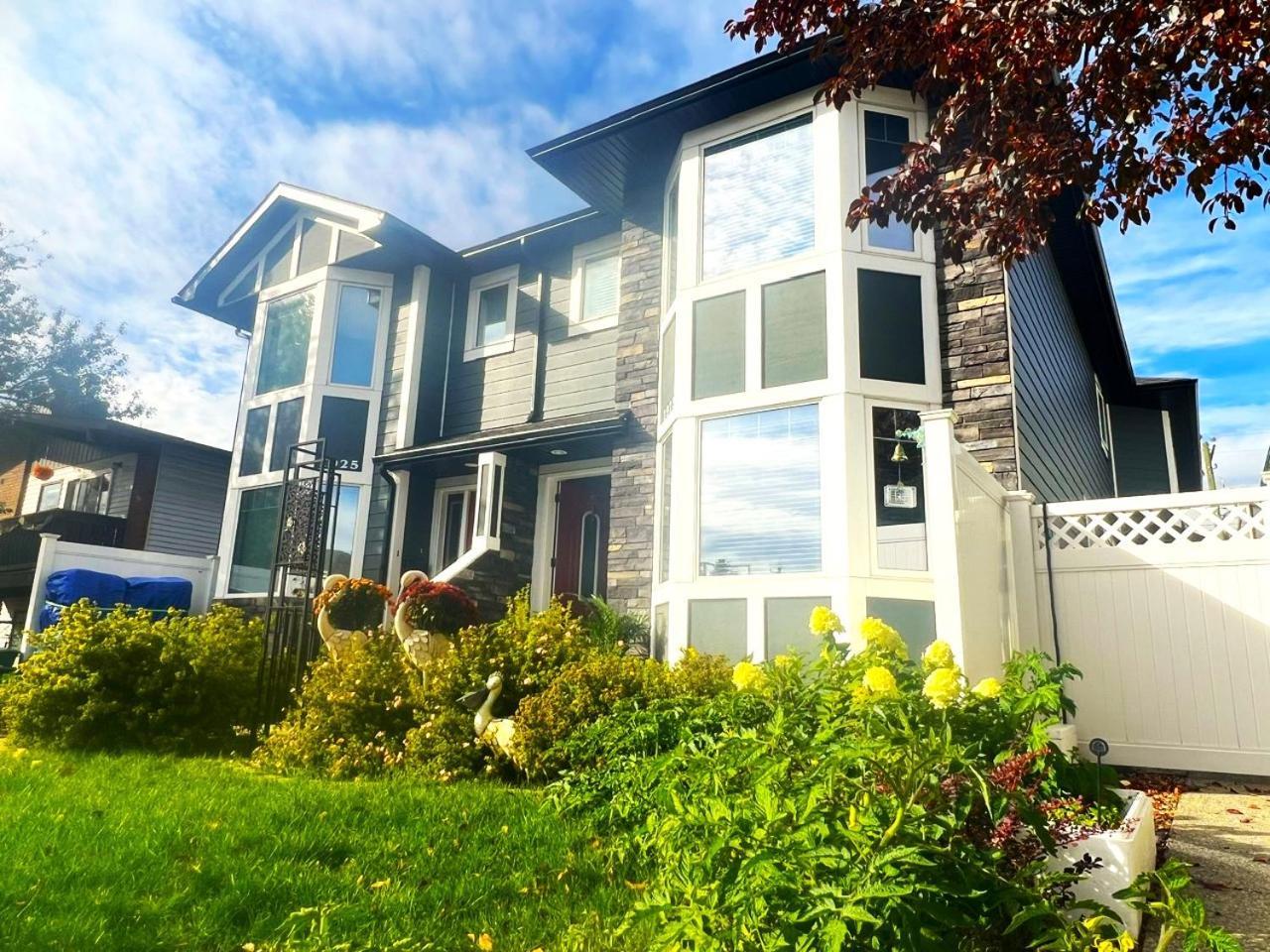 Lovely Comfy Home Private Bath In Central Calgary Ngoại thất bức ảnh